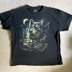DOM black wolf graphic tee, XL.